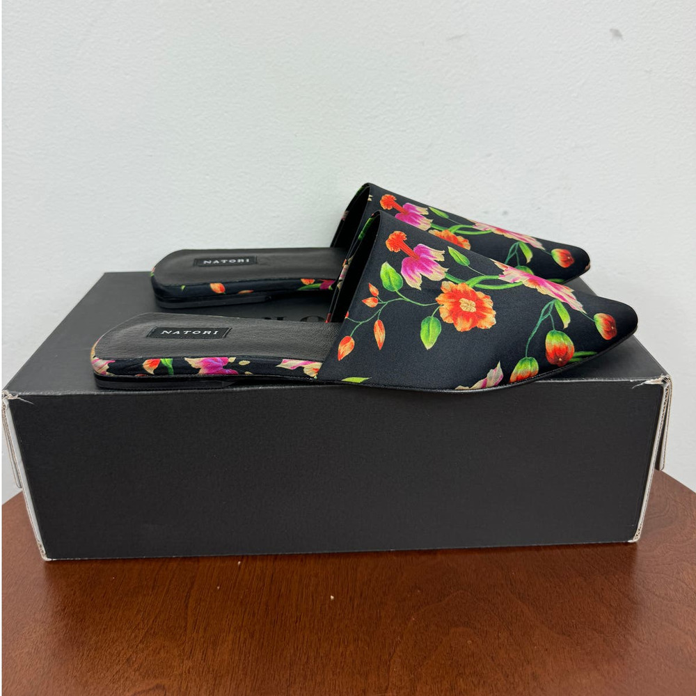 Natori Adore Chicayo Satin Slide Size 9 - Picture 4 of 7